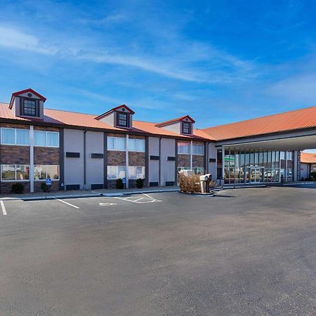 Ramada By Wyndham Bowling Green Buitenkant foto