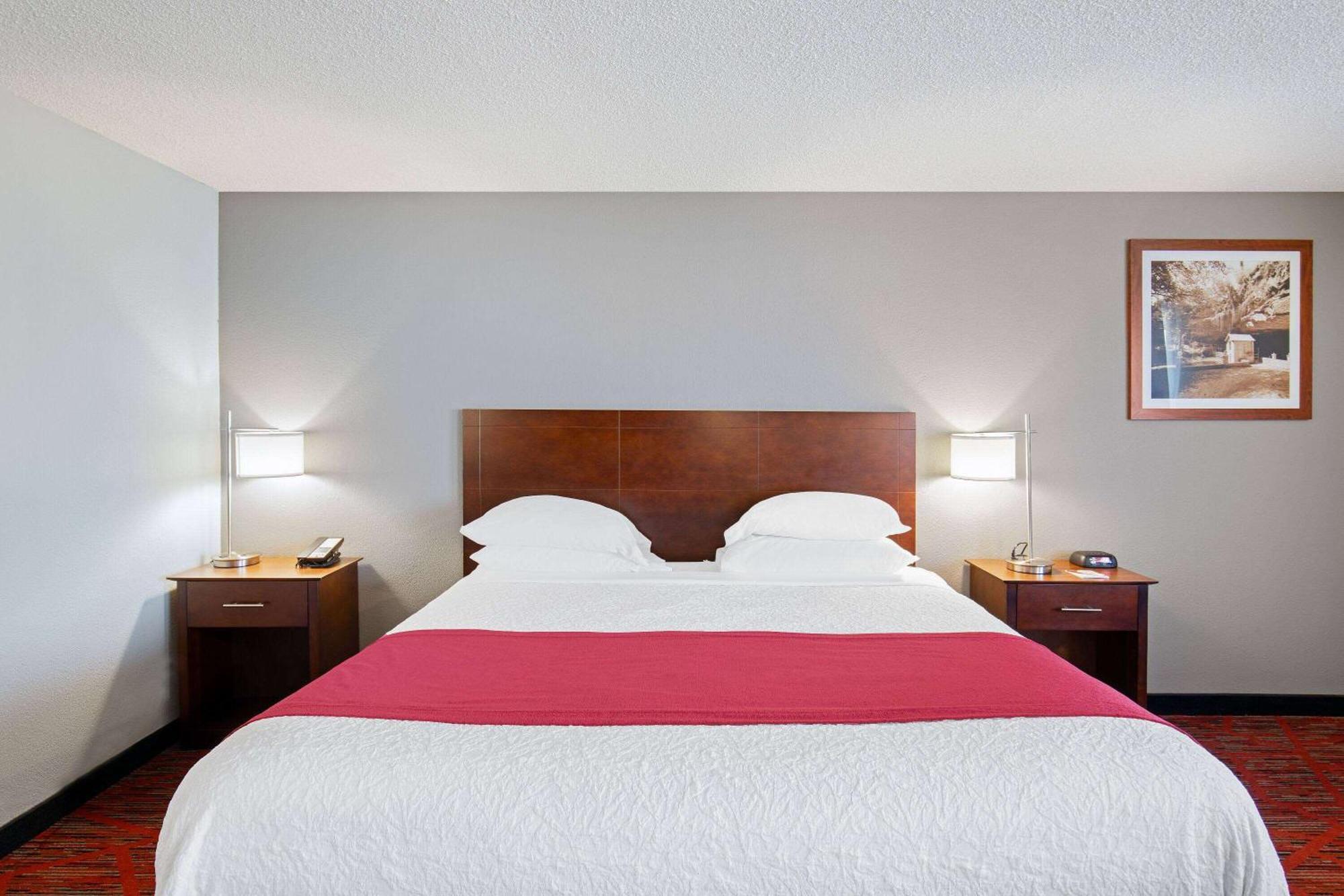Ramada By Wyndham Bowling Green Buitenkant foto