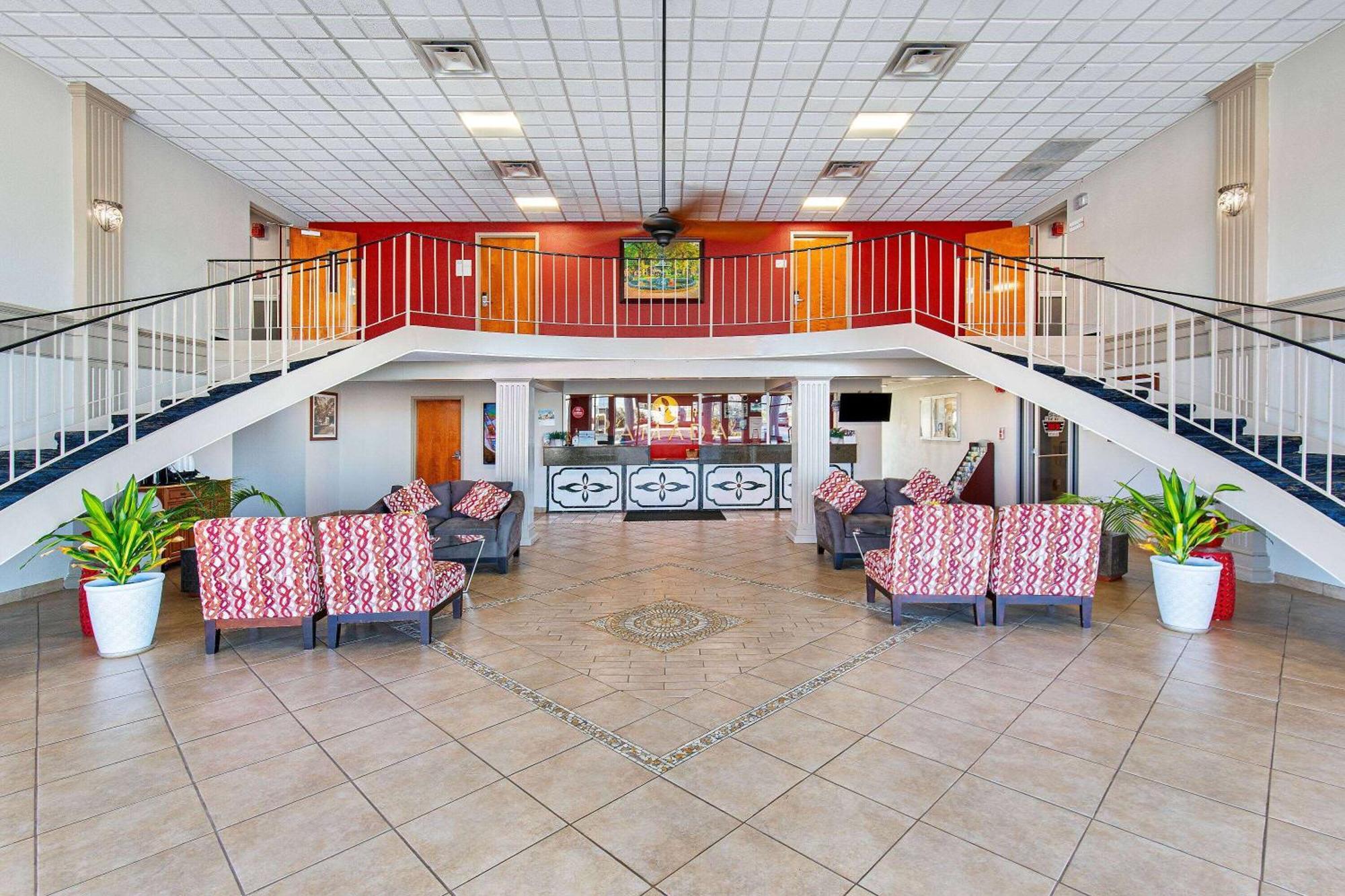 Ramada By Wyndham Bowling Green Buitenkant foto
