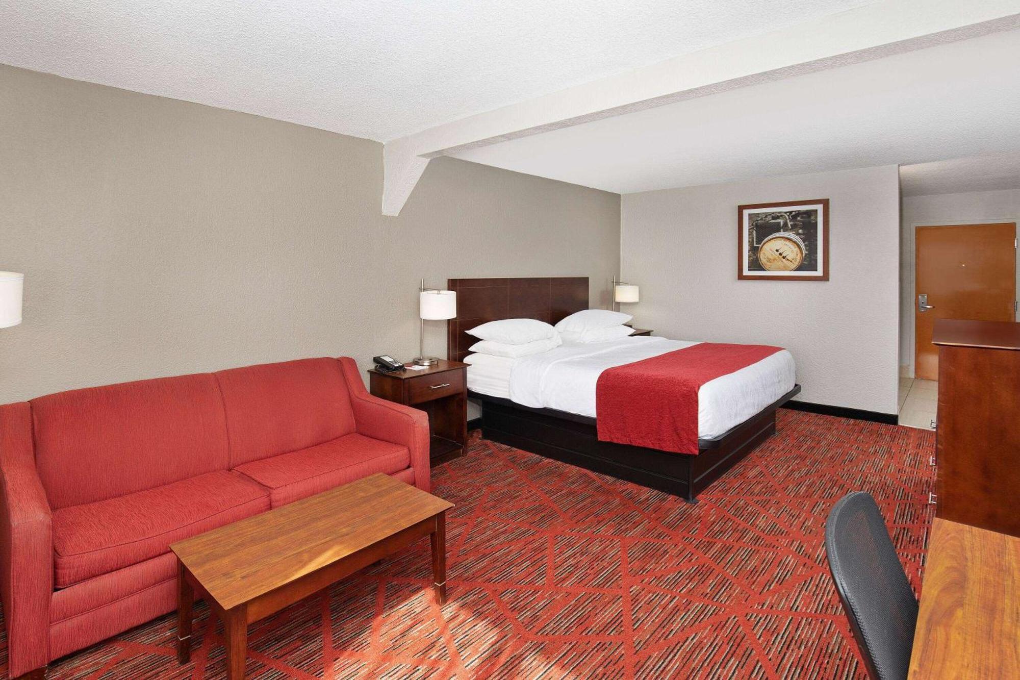 Ramada By Wyndham Bowling Green Buitenkant foto