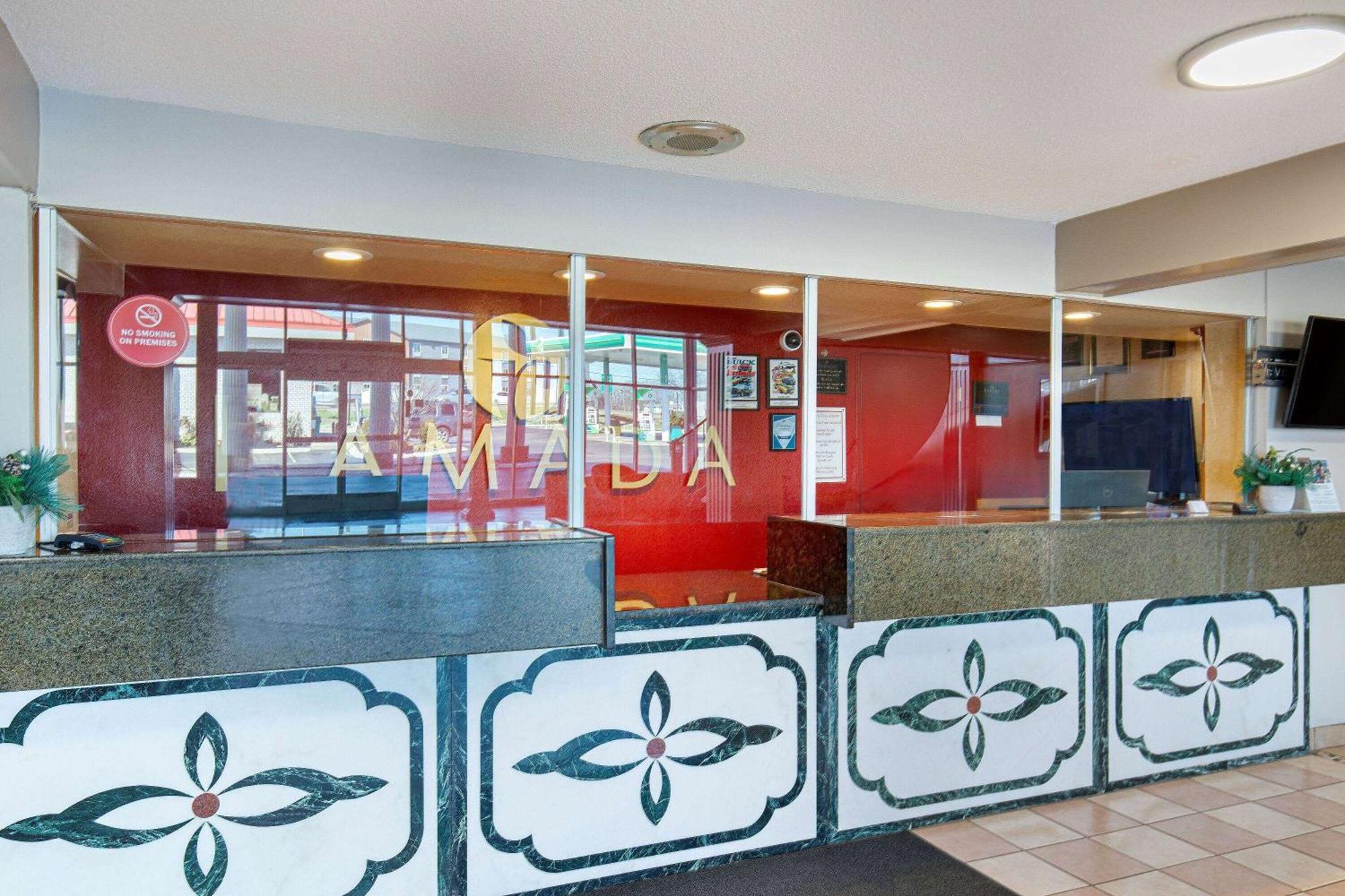 Ramada By Wyndham Bowling Green Buitenkant foto