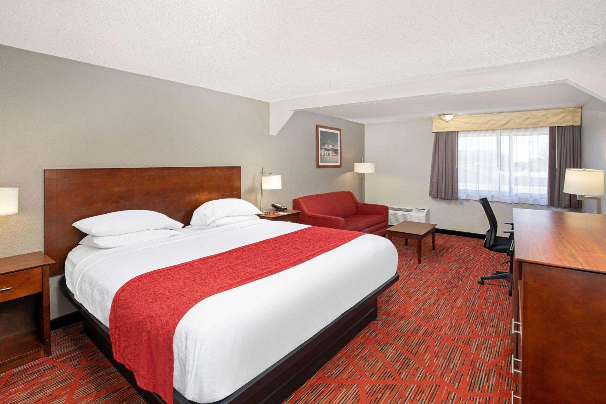 Ramada By Wyndham Bowling Green Buitenkant foto