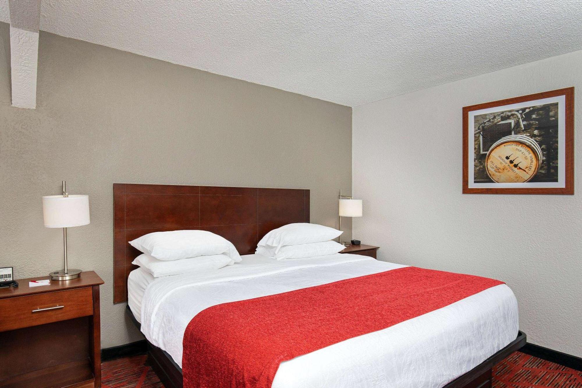 Ramada By Wyndham Bowling Green Buitenkant foto